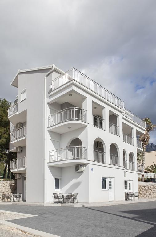 Villa Klara Guest House Baška Voda Buitenkant foto